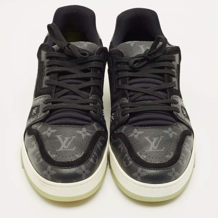 Pre Owned Louis Vuitton LV Trainer Size 43.5 Black Monogram Canvas and Suede Lace Up Sneakers