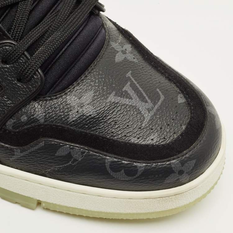 Pre Owned Louis Vuitton LV Trainer Size 43.5 Black Monogram Canvas and Suede Lace Up Sneakers