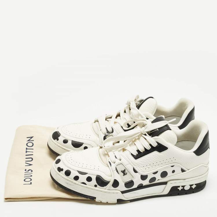Pre Owned Louis Vuitton LV Trainer Size 42 White/Black Leather Lace Up Sneakers