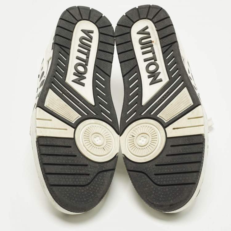 Pre Owned Louis Vuitton LV Trainer Size 42 White/Black Leather Lace Up Sneakers