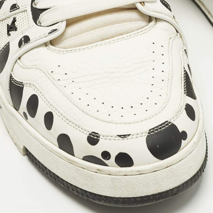 Pre Owned Louis Vuitton LV Trainer Size 42 White/Black Leather Lace Up Sneakers