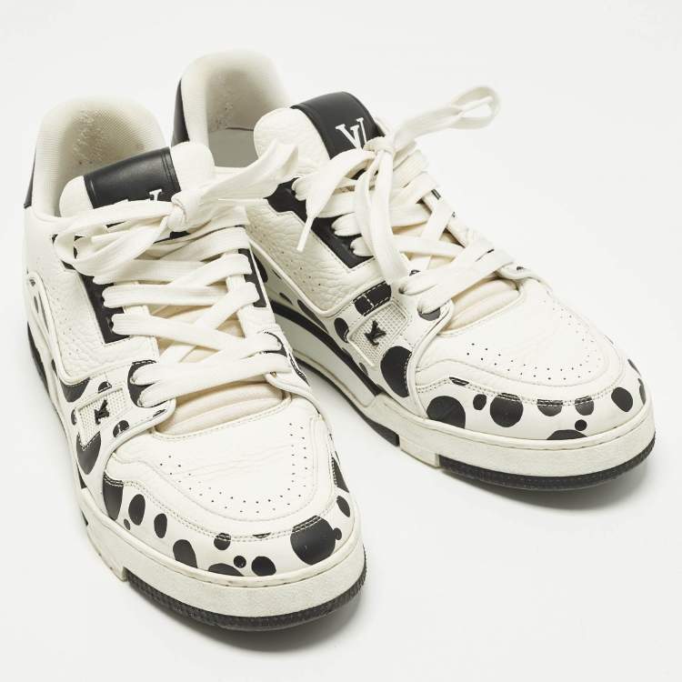 Pre Owned Louis Vuitton LV Trainer Size 42 White/Black Leather Lace Up Sneakers