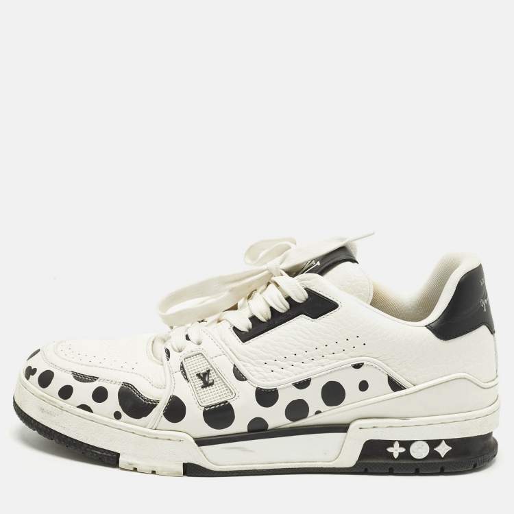 Pre Owned Louis Vuitton LV Trainer Size 42 White/Black Leather Lace Up Sneakers