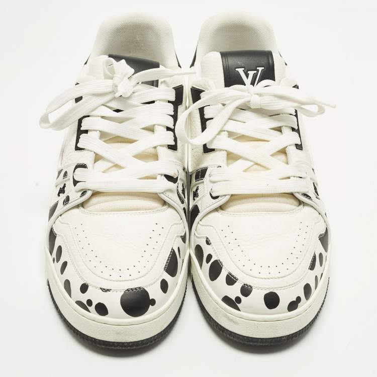 Pre Owned Louis Vuitton LV Trainer Size 42 White/Black Leather Lace Up Sneakers
