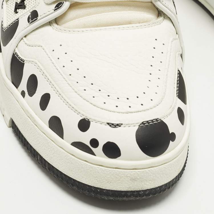 Pre Owned Louis Vuitton LV Trainer Size 42 White/Black Leather Lace Up Sneakers