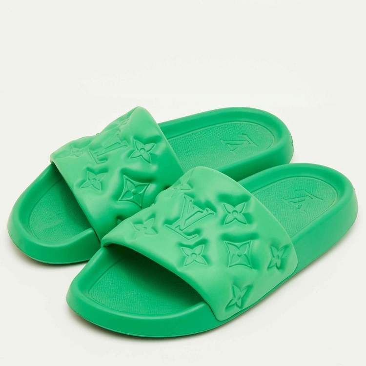 Pre Owned Louis Vuitton Waterfront Size 41 Green Monogram Rubber Pool Slide Sandals