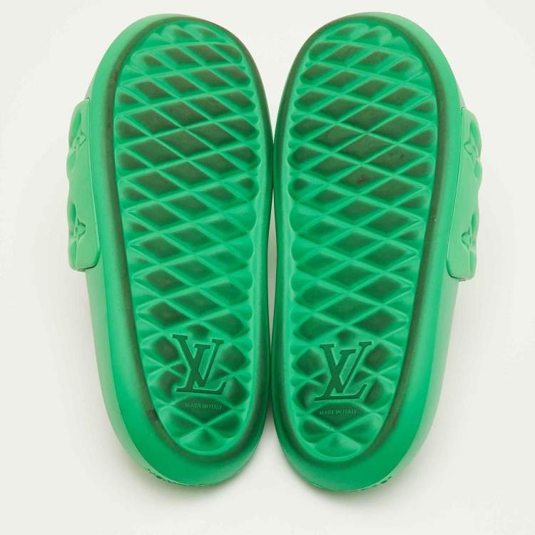 Pre Owned Louis Vuitton Waterfront Size 41 Green Monogram Rubber Pool Slide Sandals