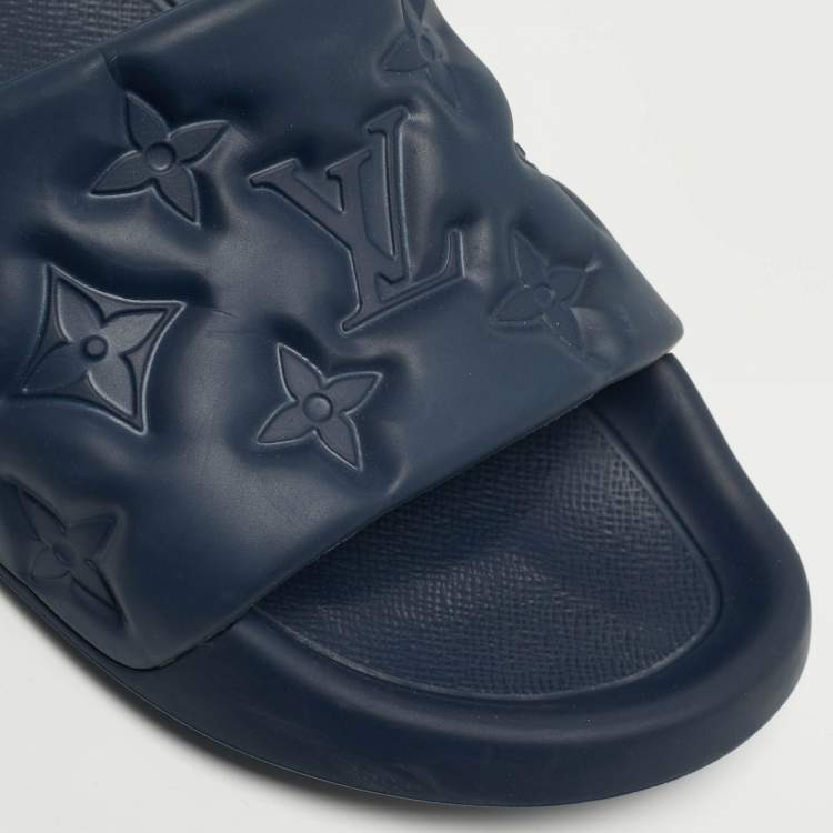 Pre Owned Louis Vuitton Waterfront Size 42 Navy Blue Monogram Rubber Pool Slide