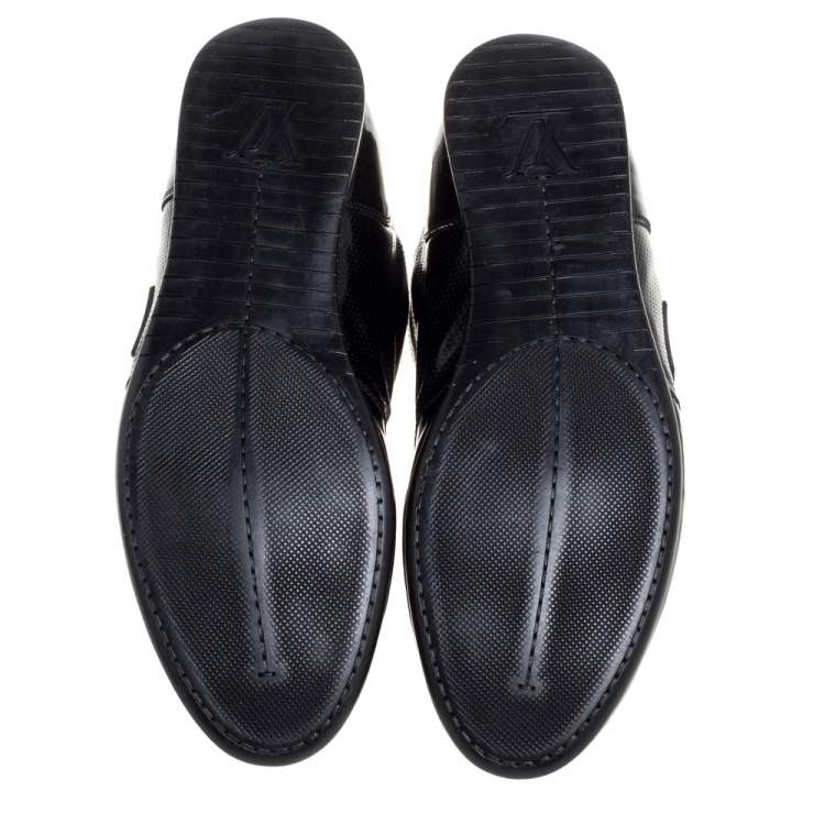 Pre Owned Louis Vuitton Black Perforated Patent Leather Vintage Velcro Strap Sneakers 42