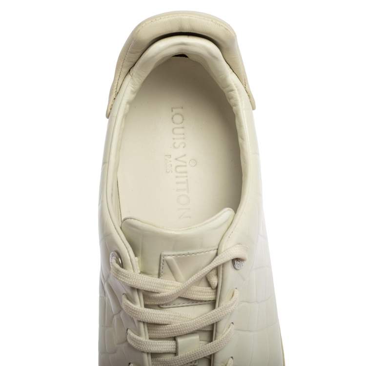 Pre Owned Louis Vuitton White Embossed Leather Frontrow Low-Top Sneaker Size 42.5