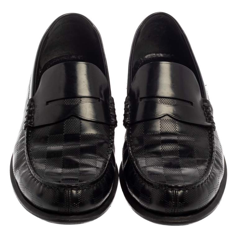 Pre Owned Louis Vuitton Black Leather Damier Embossed Santiago Loafers Size 41