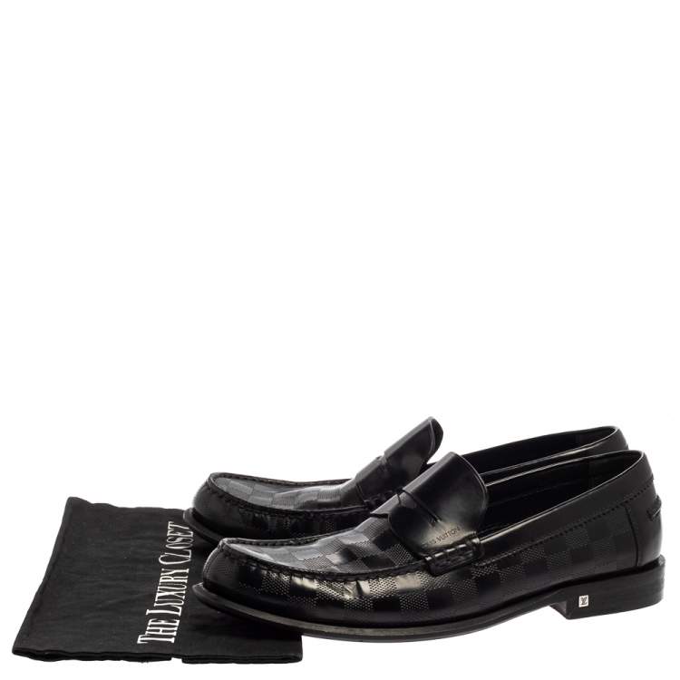 Pre Owned Louis Vuitton Black Leather Damier Embossed Santiago Loafers Size 41