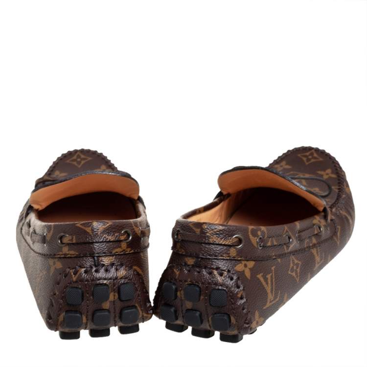 مملوكة مسبقًا Louis Vuitton Brown/Beige Monogram Canvas Arizona Slip On Loafers Size 43.5