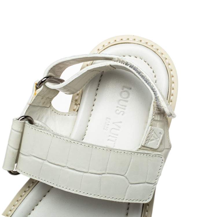Pre Owned Louis Vuitton White Croc Embossed Leather Flat Slingback Sandals Size 40