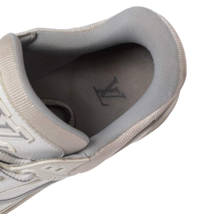 Pre Owned Louis Vuitton White Leather And Stretch Fabric LV Trainer Sneakers Size 43