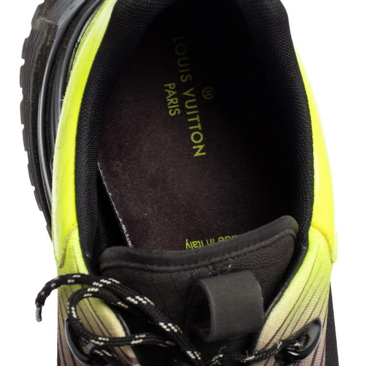 مملوكة مسبقًا Louis Vuitton Black/Green Leather and Mesh Run Away Pulse Sneakers Size 44.5