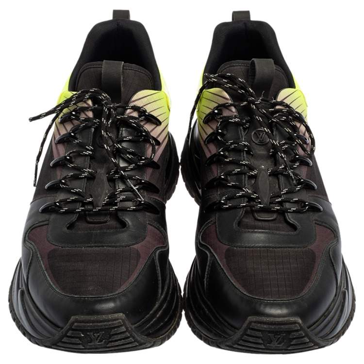 مملوكة مسبقًا Louis Vuitton Black/Green Leather and Mesh Run Away Pulse Sneakers Size 44.5