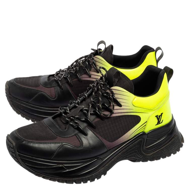 مملوكة مسبقًا Louis Vuitton Black/Green Leather and Mesh Run Away Pulse Sneakers Size 44.5