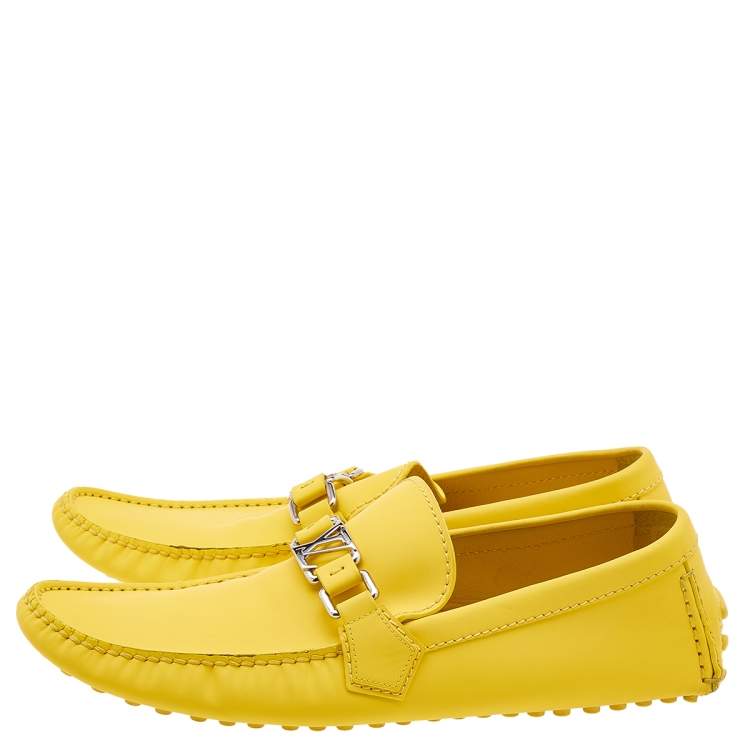 Pre Owned Louis Vuitton Yellow Leather Hockenheim Slip On Loafers Size 42.5