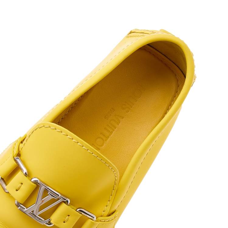 Pre Owned Louis Vuitton Yellow Leather Hockenheim Slip On Loafers Size 42.5