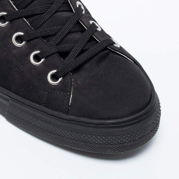 Pre Owned Louis Vuitton Black Nylon and Leather Low-Top Sneakers Size 44.5