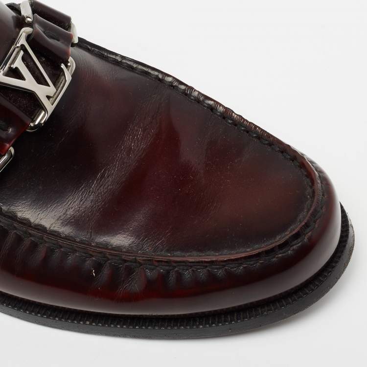 Pre Owned Louis Vuitton Burgundy Patent  Leather Major loafers Size 41.5