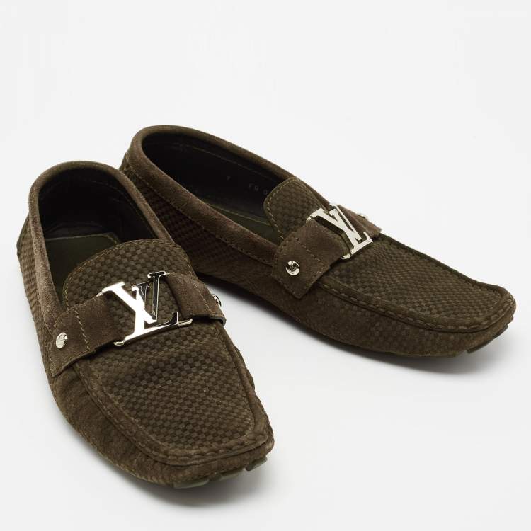 مملوكة مسبقًا Louis Vuitton Olive Green Textured Suede Monte Carlo Loafers Size 43
