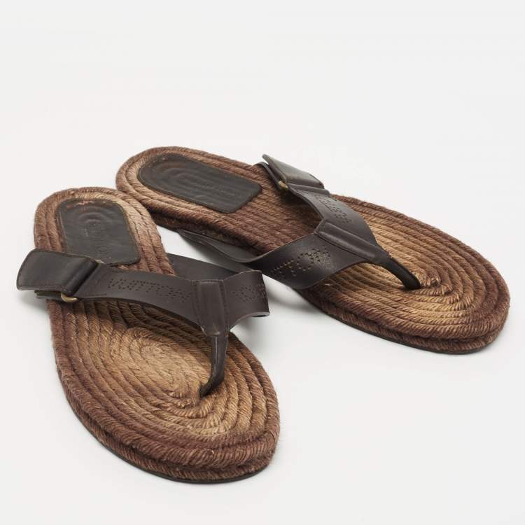 مملوكة مسبقًا Louis Vuitton Brown Leather Thong Flats Size 43