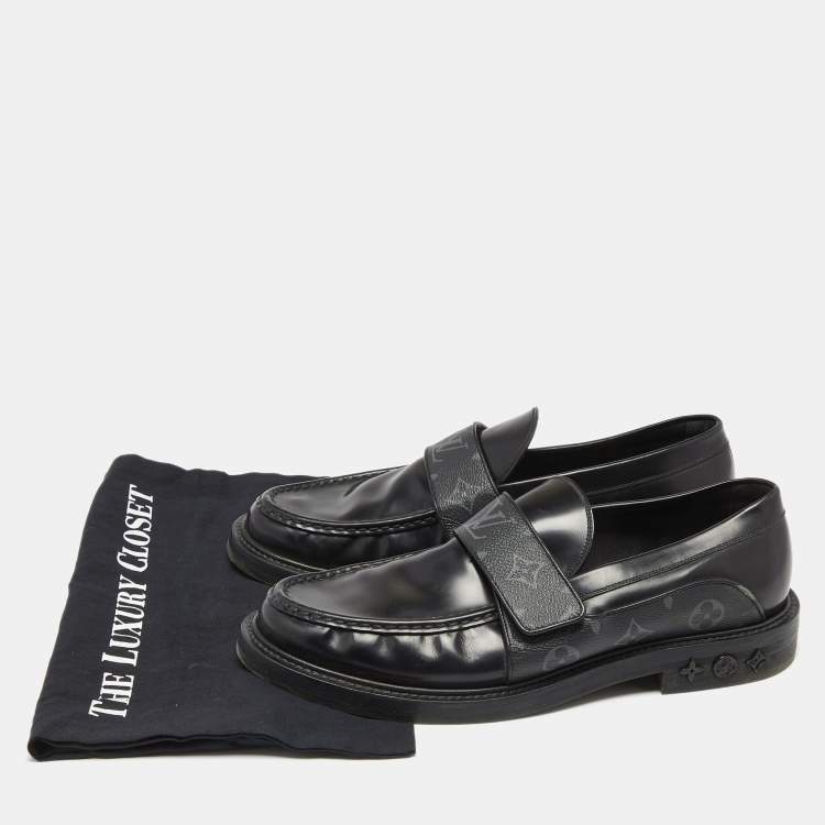 مملوكة مسبقًا Louis Vuitton Black Monogram Canvas and Leather Loafers Size 42