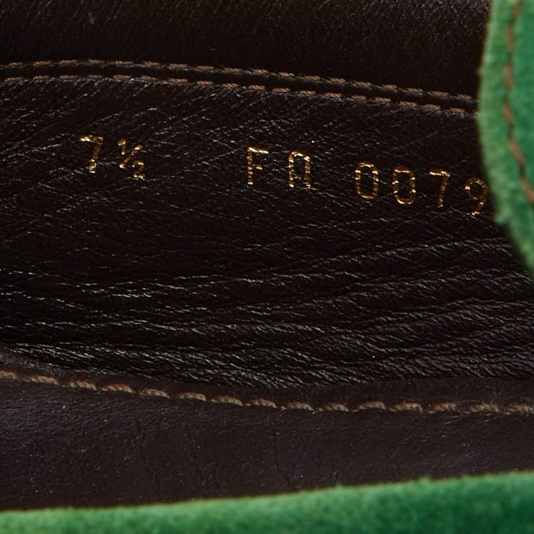 مملوكة مسبقًا Louis Vuitton Green Suede Imola Tassel Slip On Loafers Size 41.5