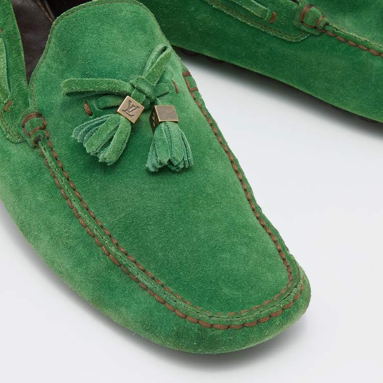 مملوكة مسبقًا Louis Vuitton Green Suede Imola Tassel Slip On Loafers Size 41.5