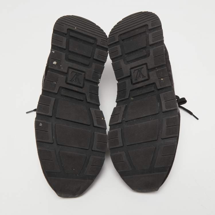 مملوكة مسبقًا Louis Vuitton Black Leather and Suede Run Away Sneakers Size 45 