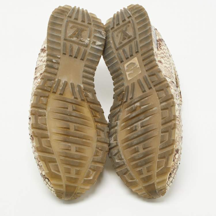 مملوكة مسبقًا Louis Vuitton Beige/Brown Python Low Top Sneakers Size 41