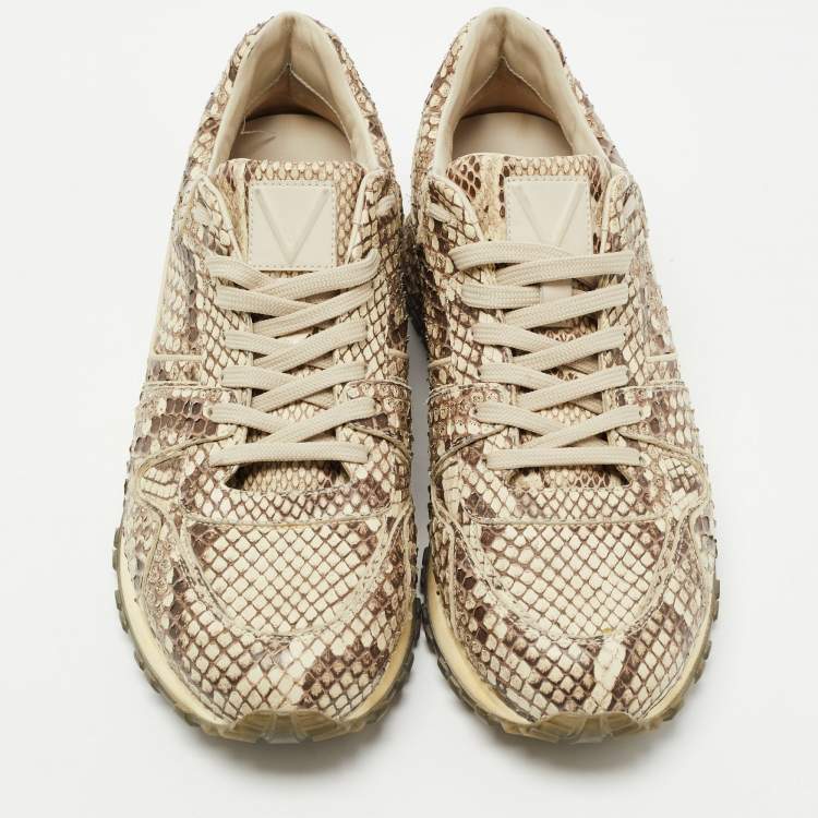 مملوكة مسبقًا Louis Vuitton Beige/Brown Python Low Top Sneakers Size 41