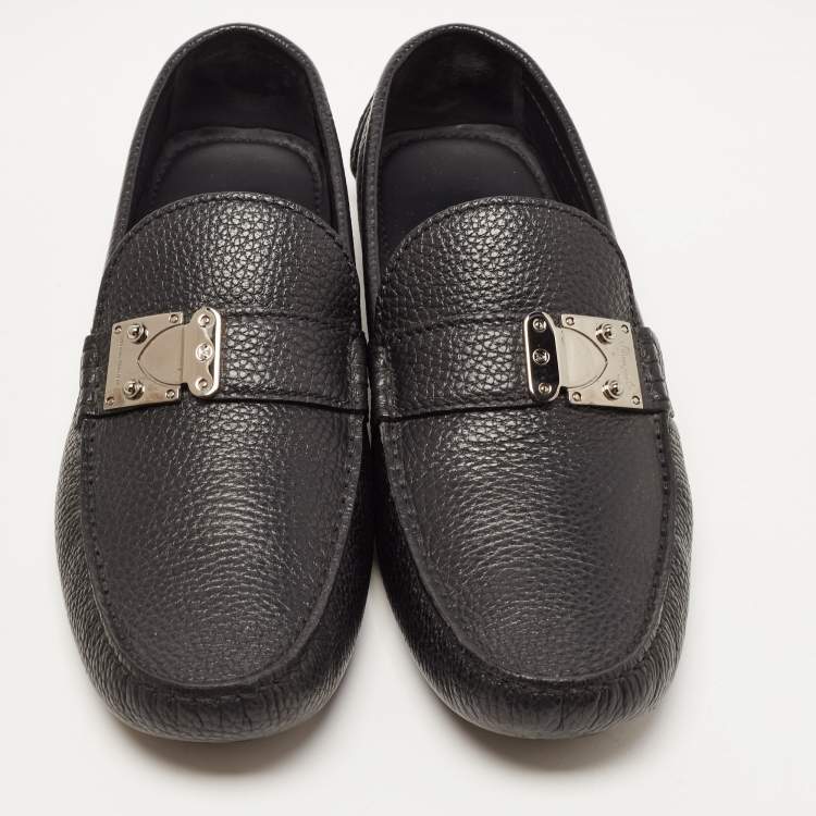 مملوكة مسبقًا Louis Vuitton Black Leather Slip On Loafers Size 43.5