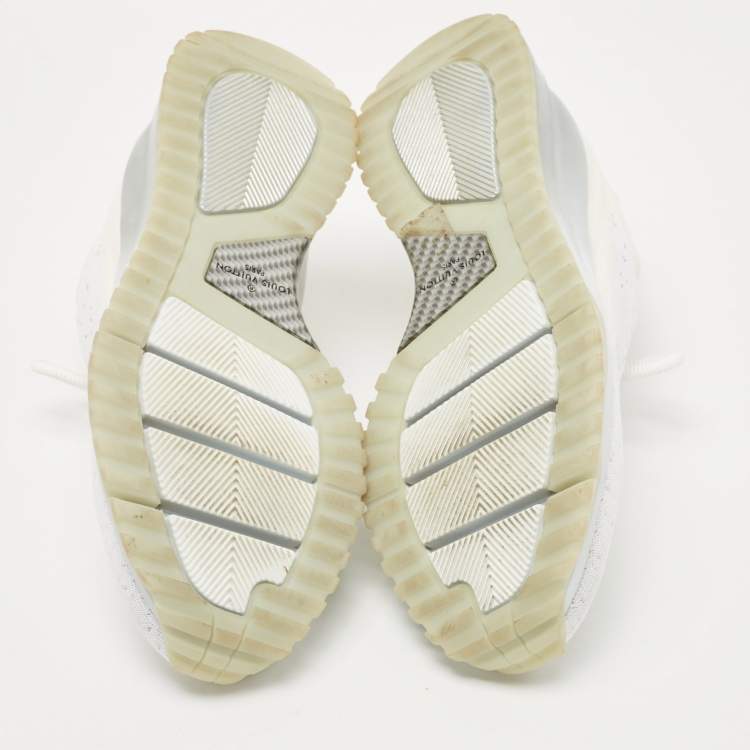 مملوكة مسبقًا Louis Vuitton White Knit Fabric V.N.R Sneakers Size 42