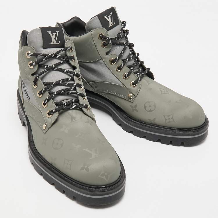 Pre Owned Louis Vuitton Green Canvas Lace Up Sneakers Size 44