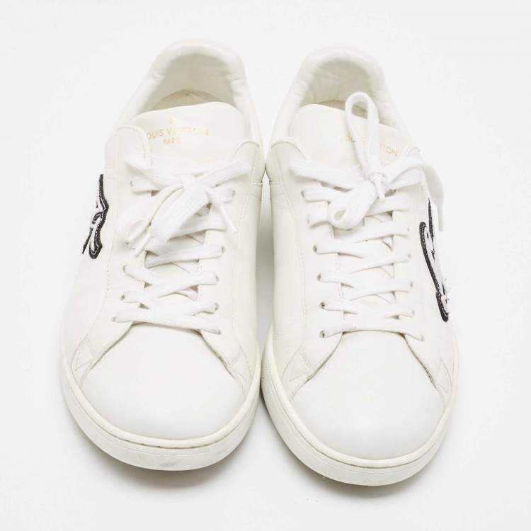 مملوكة مسبقًا Louis Vuitton White Leather Rivoli Sneakers Size 42