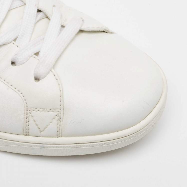 مملوكة مسبقًا Louis Vuitton White Leather Rivoli Sneakers Size 42