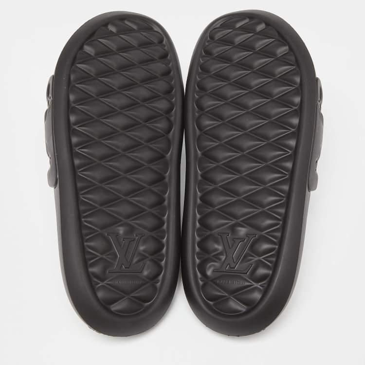 Pre Owned Louis Vuitton Black Monogram Rubber Waterfront Mule Sandals Size 42