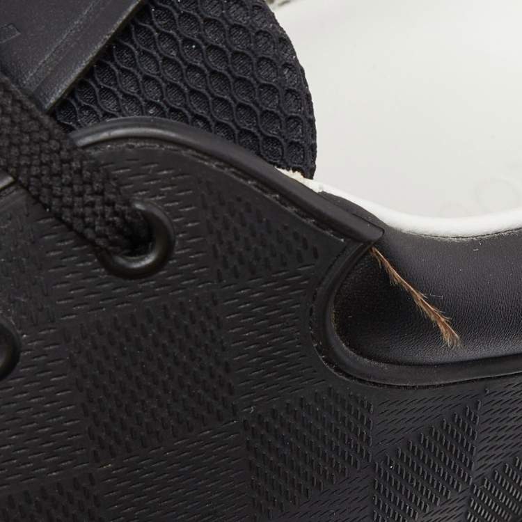 مملوكة مسبقًا Louis Vuitton Black Damier Rubber and Mesh Fastlane Sneakers Size 45