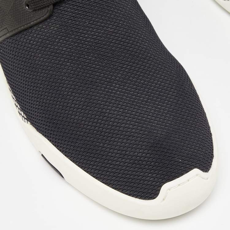 مملوكة مسبقًا Louis Vuitton Black Damier Rubber and Mesh Fastlane Sneakers Size 45