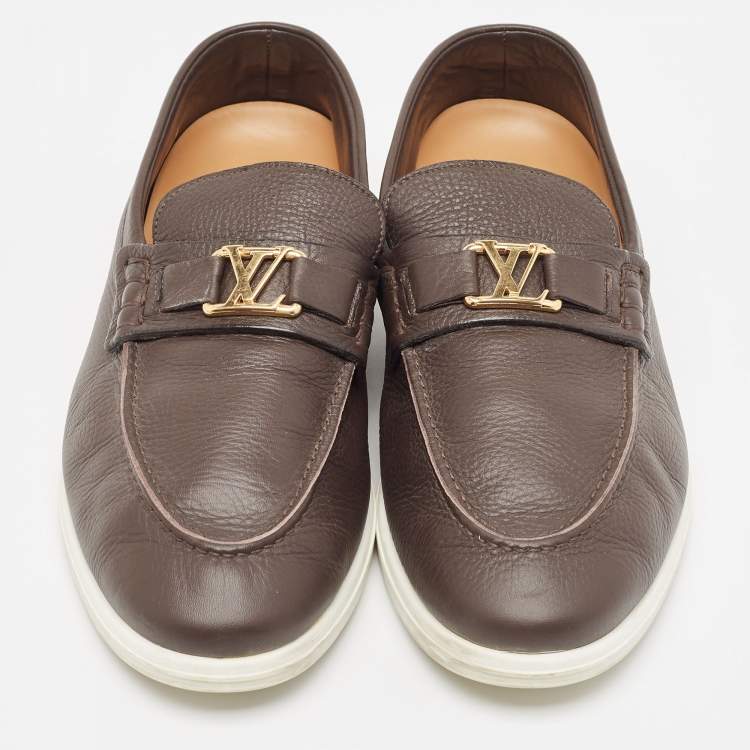 مملوكة مسبقًا Louis Vuitton Brown Leather Slip On Loafers Size 41.5 