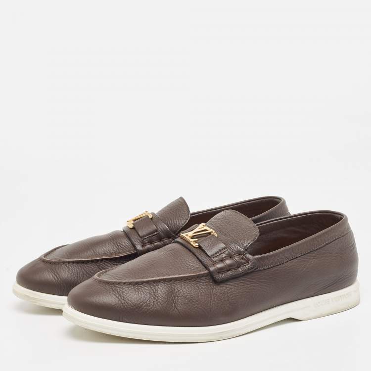 مملوكة مسبقًا Louis Vuitton Brown Leather Slip On Loafers Size 41.5 
