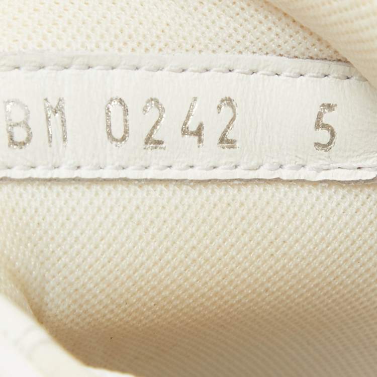 Pre Owned Louis Vuitton White Leather  LV Trainer Sneakers Size 39 