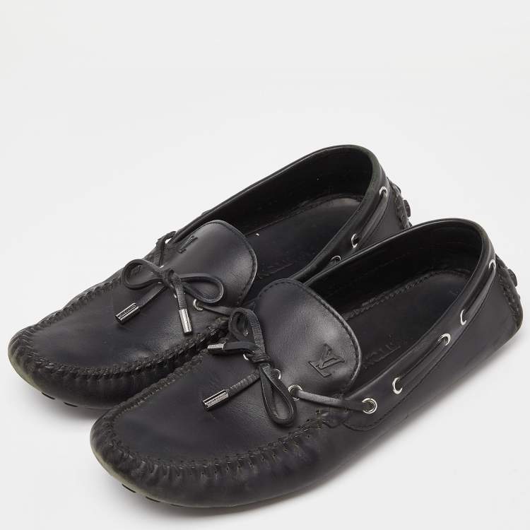 مملوكة مسبقًا Louis Vuitton Black Leather Bow Slip On Loafers Size 43.5
