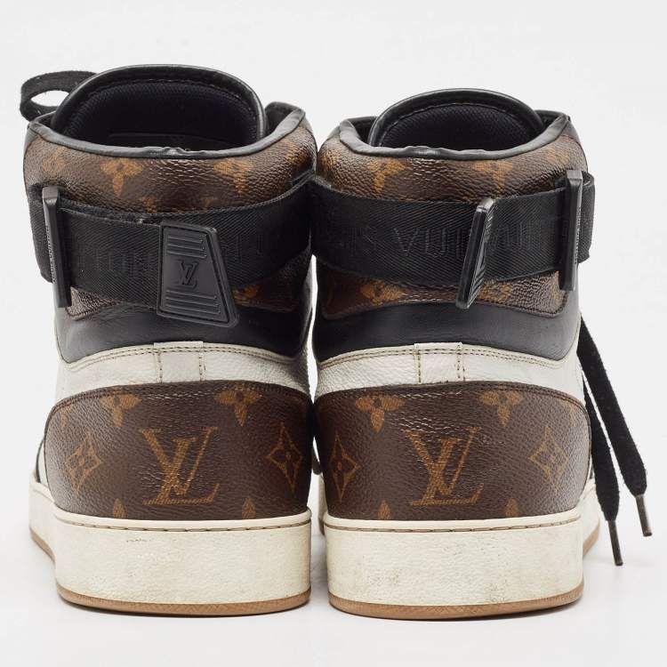 مملوكة مسبقًا Louis Vuitton Tricolor Monogram Canvas and Leather Rivoli Sneakers Size 44