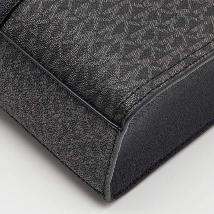 Pre Owned Michael Kors Black Signature Coated Canvas Cooper Business Tote