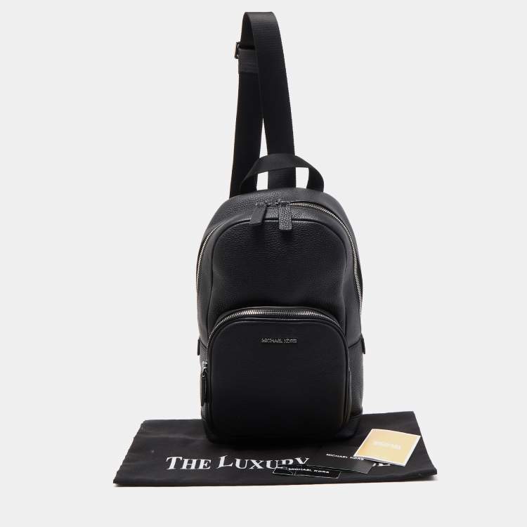 Pre Owned Michael Kors Black Leather Commuter Sling Bag