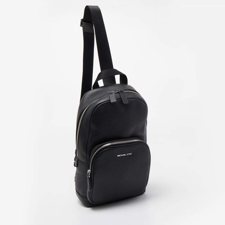 Pre Owned Michael Kors Black Leather Commuter Sling Bag